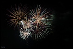 Feux3 
EXIF: Canon EOS 7D | EF-S 15-85 | 15mm | 8s | f/8 | ISO 100