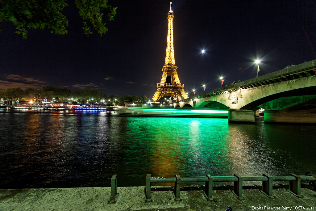 Sous le pont d'Ina