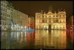 Place des Terreaux (Lyon) 
10 dcembre 2007 
http://www.flickr.com/photos/sendell/2762773484/in/set-72157608242634293/