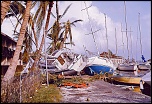 -cyclone-bateaux-sur-greve-1.jpg