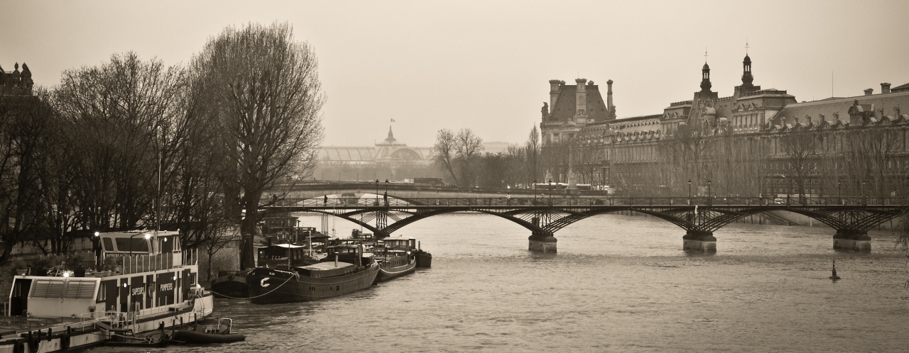 -paris-30x90.jpg