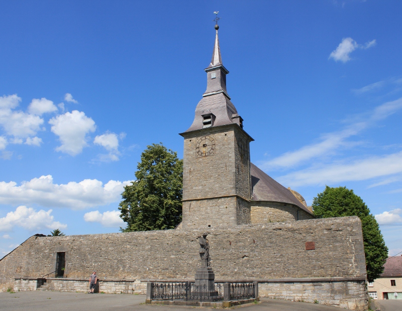 70-300 Sigma APO-eglise-gimnee-001-800x620-.jpg