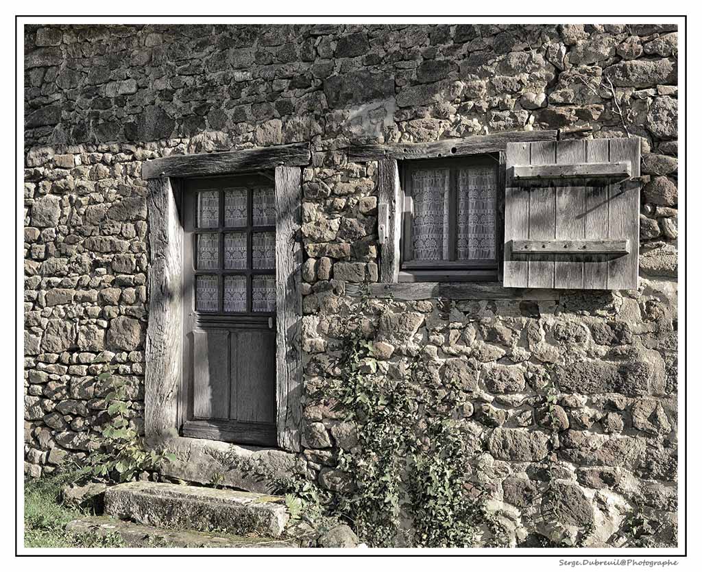 Vous connaissez ?-maison-de-lhomme-de-pierre-v2.jpg
