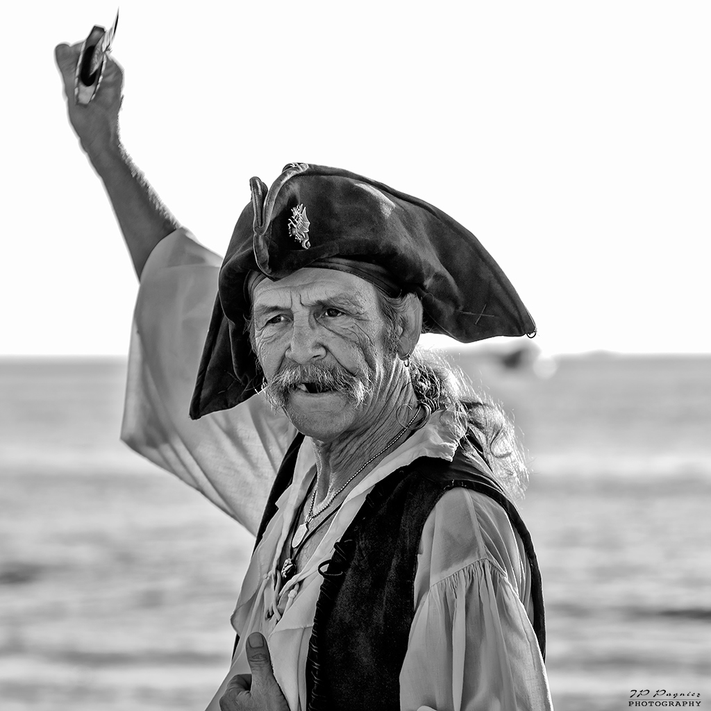 J&#39;arrive-corsair.jpg
