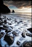 Talisker Bay, clbre pour ses galets noirs ... 
(Isle of Skye, Scotland)