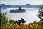 Le bassin du Puy en Velay sous la brume matinale
