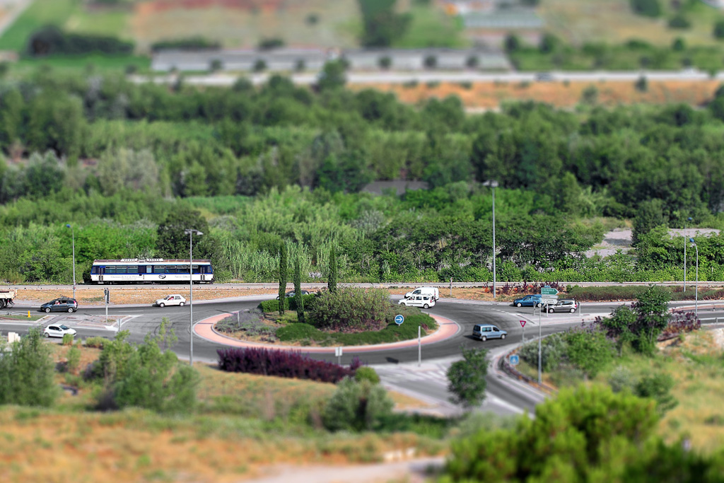 Rond point des Combes, passage de l'autorail du Chemin de Fer de Provence