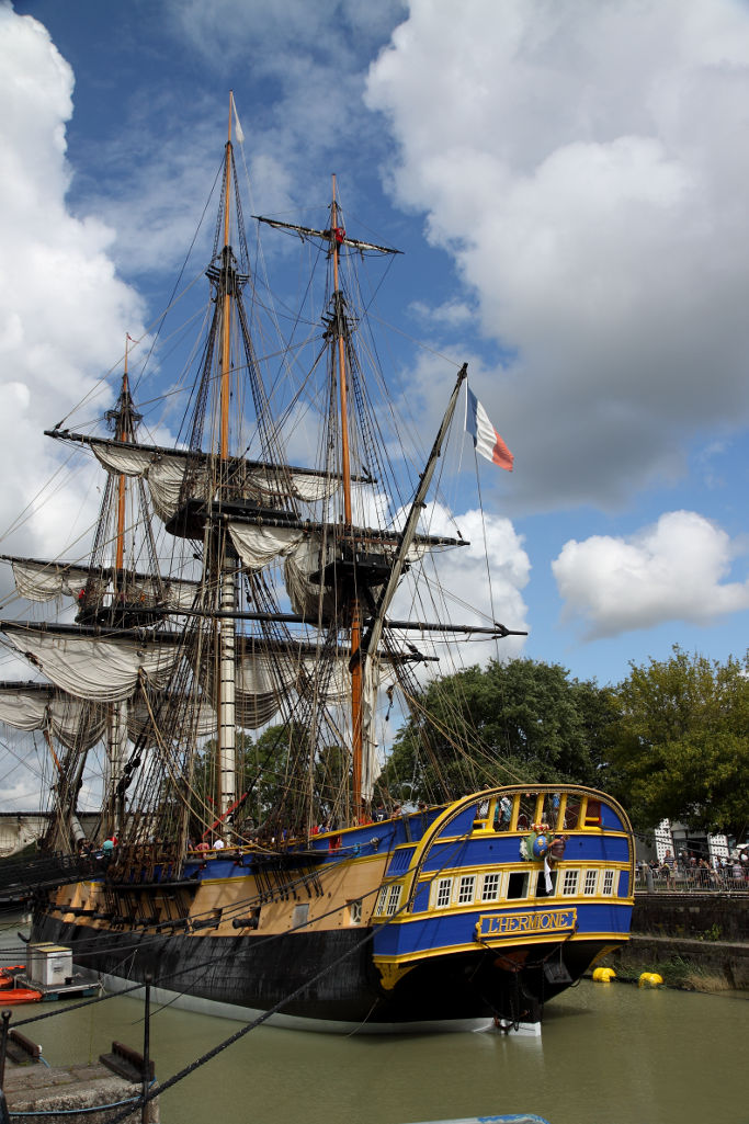 Presque prte...
Les deux dernires voiles sont en fabrication.