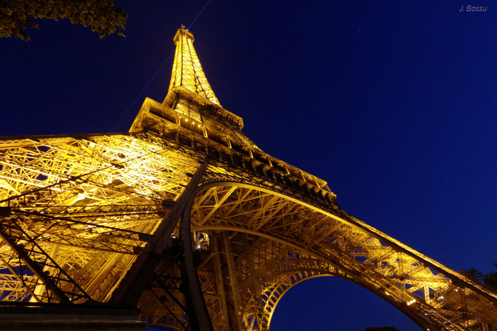 Une nouvelle en plus-tour_eiffel.jpg