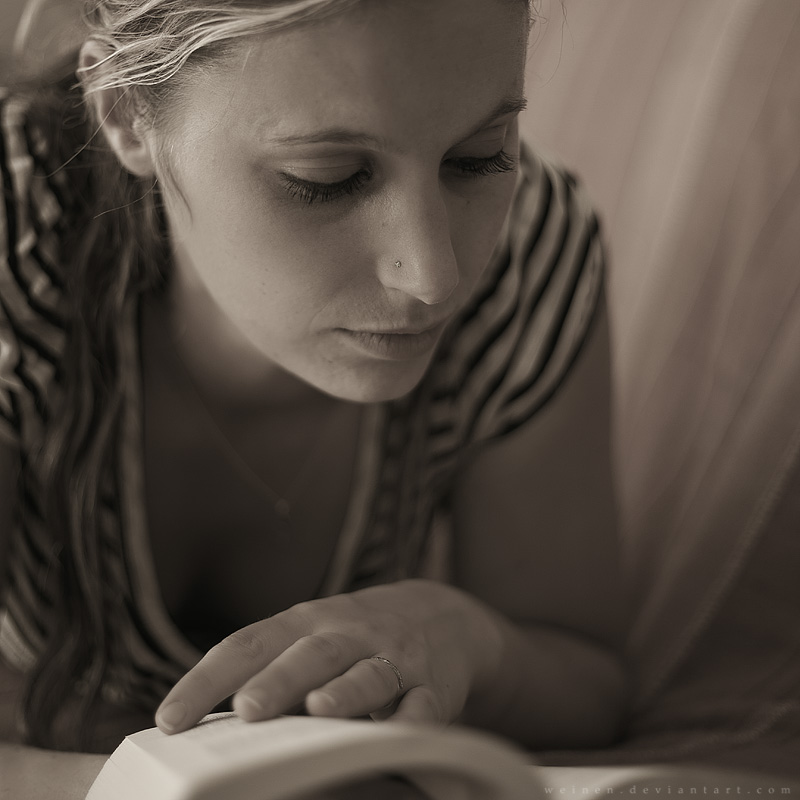 Canon 5D Mark II
Canon EF 50mm f1.8
1/100  f1.8
ISO 100