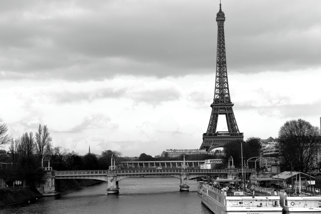 Tour eiffel EOS