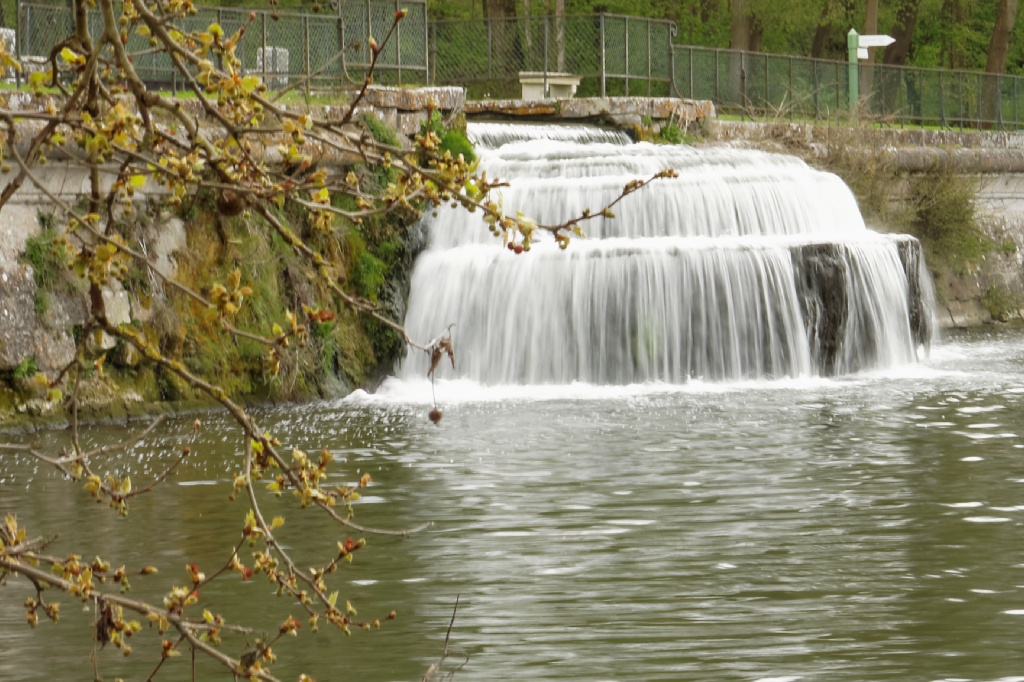 S14 Cascade et rivire
La grande cascade du Chteau de Chantilly