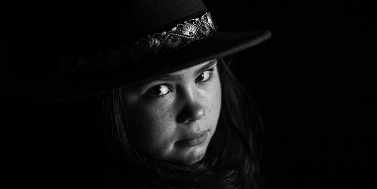 Stockage-s14-portrait-en-noir-et-blanc.jpg