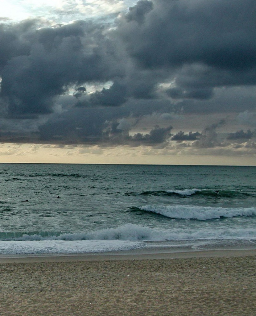 Choix de sacs-mer-verte-et-nuage-noir.jpg