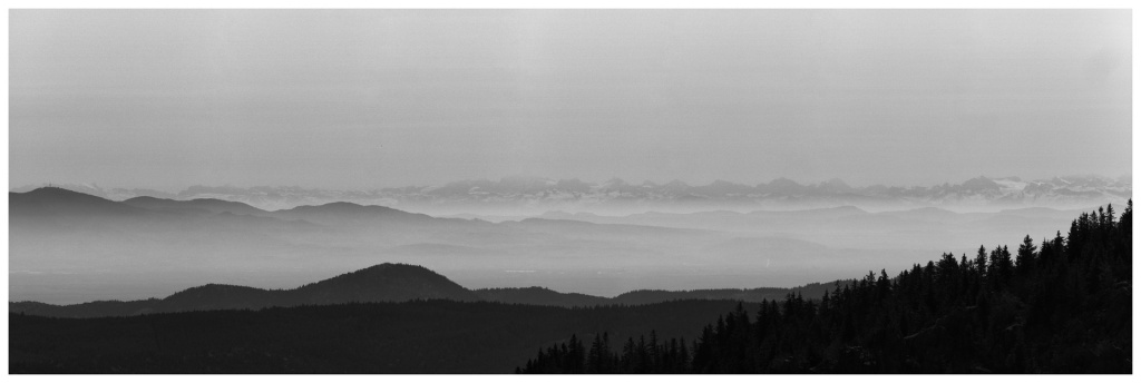 70-300 Sigma APO-depuis-le-lac-blanc-bw.web.jpg
